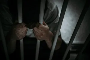 Laudo aponta risco de reincidência e TJ mantém preso condenado por matar ex-mulher