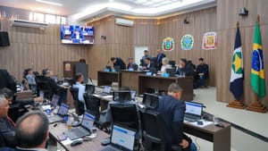 Câmara Municipal aprova PL da prefeitura que valoriza médicos, farmacêuticos e dentistas