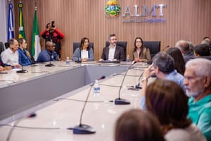 Assembleia e sindicatos querem   recomposição de 20% após perda aos servidores do Estado