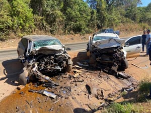 Motoristas morrem em grave colisão entre dois carros na rodovia BR-163 nesta sexta-feira