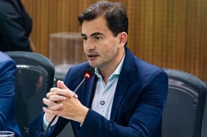 Fábio Garcia desconversa sobre ser vice de Pivetta: “É cedo pra falar de eleição”