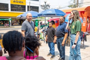 Prefeito e secretária de Ordem Pública fiscalizam desocupação de calçadas no centro de Cuiabá