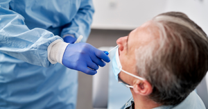 Covid-19 não desapareceu e casos continuam ocorrendo; MT registrou 11,4 mil casos este ano