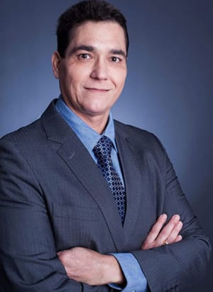 Ferrari vs Fusca - Por que os bilionários dominam o simples primeiro?