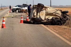 Motorista de Uno morre em colisão frontal com SW4 após tentar ultrapassagem na MT-140