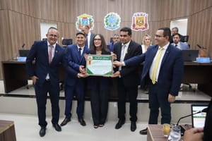 Deputada Janaina Riva é homenageada pela Câmara de Várzea Grande