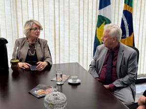 Margareth Buzetti se licencia do Senado em outubro e abre vaga para José Lacerda