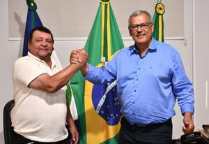 Juiz rejeita ação que pedia cassação de prefeito e vice por irregularidades na campanha