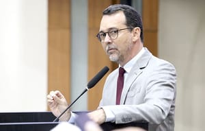 Justiça manda deputado do PT devolver R$ 466 mil por gastos irregulares na campanha à prefeitura