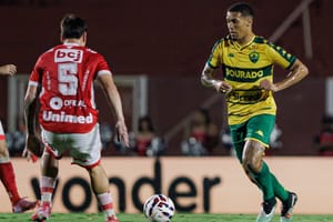 Cuiabá leva virada, reage no fim e empata com o Vila Nova em Goiânia pelo Brasileiro da Série B