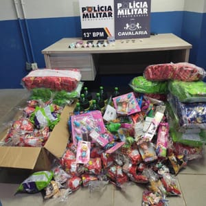 Polícia Militar conduz cinco faccionados e apreende brinquedos que seriam distribuídos por facção