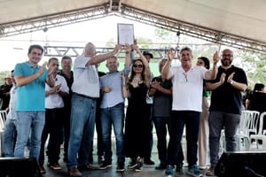 Governador: “estamos entregando mais de 1.000 km em oito anos"