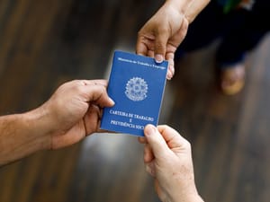 Sine tem mais de mil vagas, sendo 70% delas para pessoas com ensino fundamental