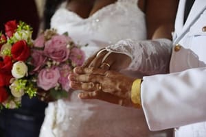 "Casamento Abençoado" garante documentos e cerimônia gratuita a casais