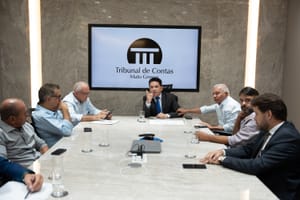 Presidente do TCE discute com prefeitos soluções para encerrar lixões na Baixada Cuiabana