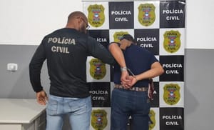 Covarde é preso após agredir e estuprar ex-esposa dentro da casa dela