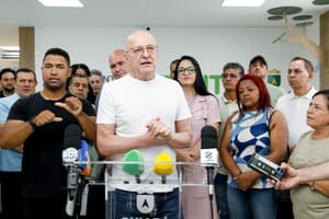 Vice-governador elogia modelo de gestão na Saúde durante vistoria no Centro Médico Infantil