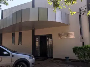 Pedreiro é preso por estuprar filhas de casal para quem prestava serviço em Cuiabá