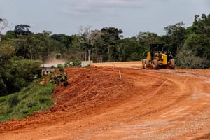 Mato Grosso licita R$ 233 milhões em obras para asfalto e pontes em vários municípios