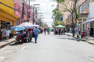 Fechamento da 13 de Junho aos sábados prejudicou empresários, afirma sondagem da CDL