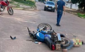 Menino de 11 anos morre após moto pilotada por homem bêbado bater em caminhão