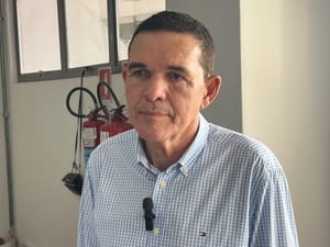 Deputado diz que pediu a WF para desistir de disputar o governo e apoiar Pivetta