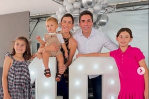 Secretário Alan Porto comemora seus 40 anos ao lado da família