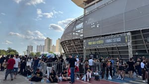 Turistas do show do Guns N´Roses gastaram até R$ 5 mil e planejam voltar a MT