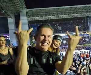 Mauro Mendes celebra sucesso do show do Guns N’ Roses e prevê novos eventos
