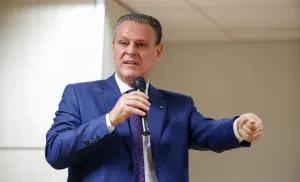 Fávaro diz que Bolsonaro descumpriu regras e deve continuar preso