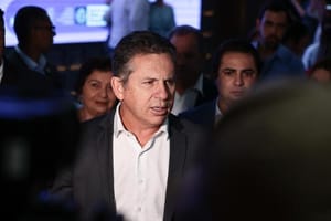 “Qualquer um pode falar que é candidato”, diz Mauro Mendes ao reagir à pressão de Jayme Campos