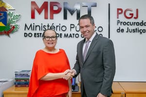 Fânia Amorim toma posse como procuradora de Justiça