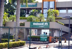 Unimed Cuiabá é condenada por atrasar tratamento de câncer e Justiça confirma indenização