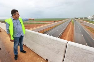 "Salvar vidas não tem preço", afirma governador ao entregar mais 130 km de duplicação