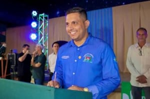 PC coloca tornozeleira eletrônica em mãe de prefeito por golpes de R$ 913 mil