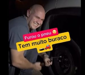 A caminho de Goiás, Abilio fura pneu na estrada e alfineta Gestão de Emanuel