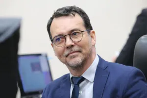 Petista diz ser contrário à chapa Fávaro-Taques para disputar o Senado: “não combinam”