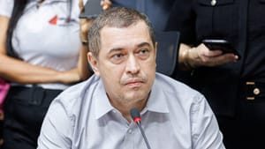 Secretário diz que gestão Abílio já quitou R$ 500 milhões em dívidas deixadas por Emanuel