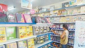 Proximidade da volta às aulas aquece o comércio de livros e papelaria em Cuiabá