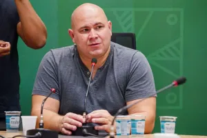 Abilio diz que Lula deve “vender até a alma” para manter veto a projeto