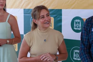 Prefeita ameaça romper com Wellington se houver aliança com Jayme Campos: “tiro no pé”