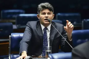 Medeiros diz que eleição ao Senado pode “consolidar venezuelização” do Brasil