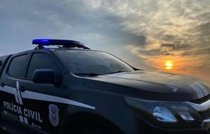 Investigador da Polícia Civil cai em operação e é preso enquanto abastecia veículo em MT